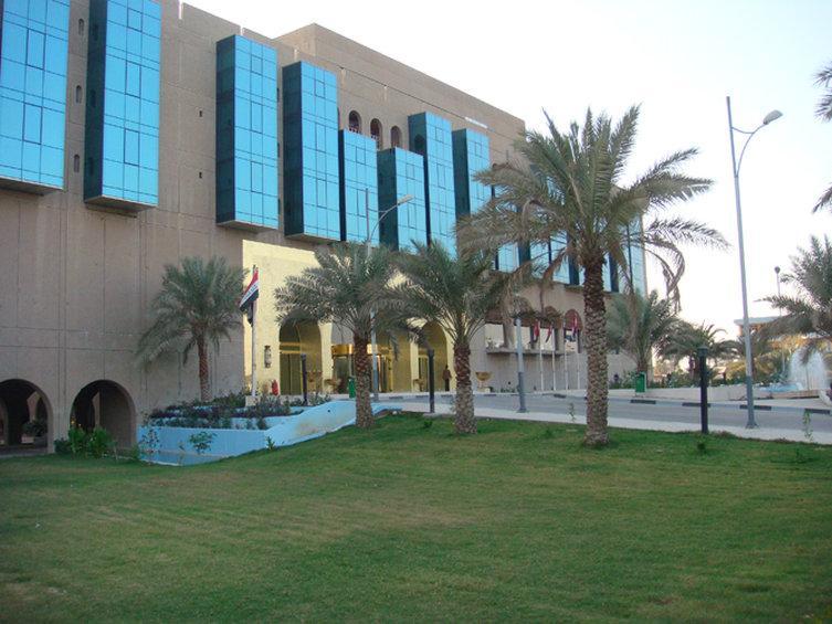 Basra International Hotel Esterno foto