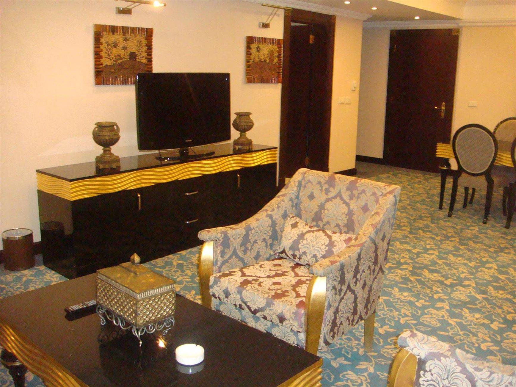 Basra International Hotel Esterno foto