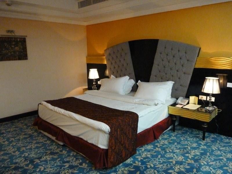 Basra International Hotel Esterno foto