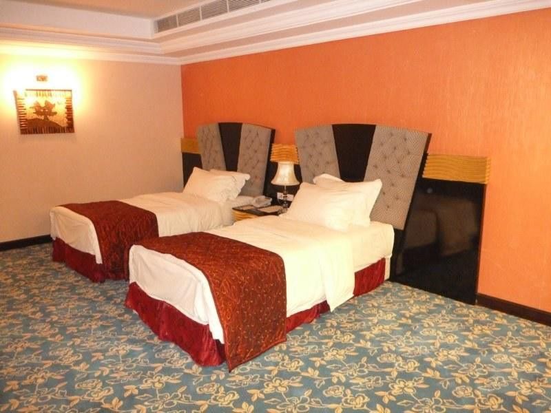 Basra International Hotel Esterno foto