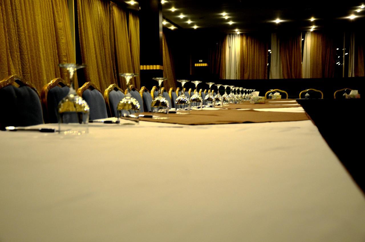 Basra International Hotel Esterno foto
