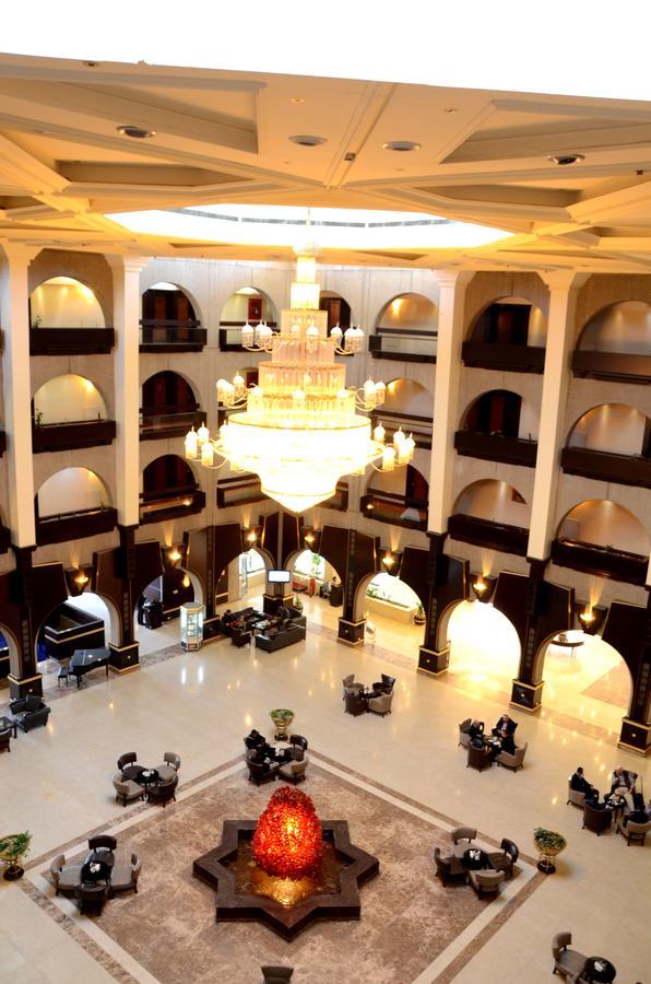 Basra International Hotel Esterno foto