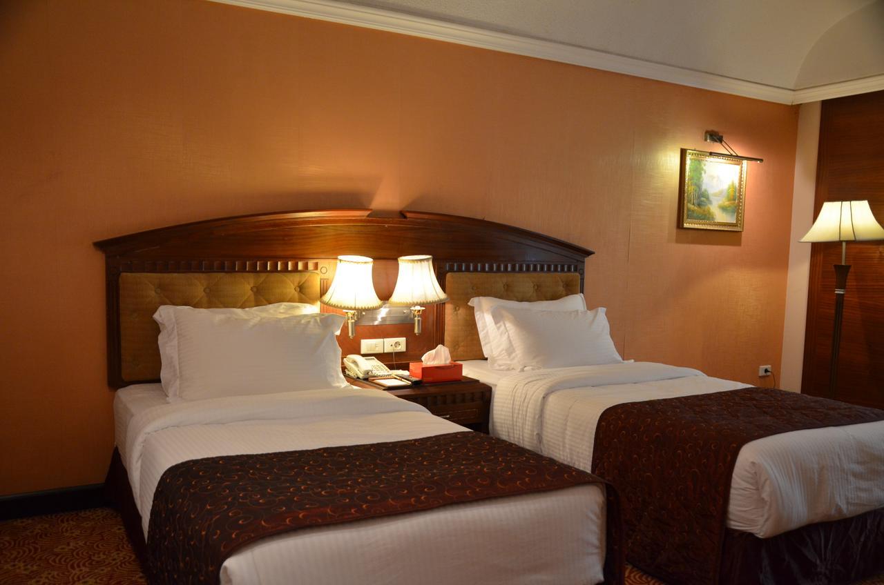 Basra International Hotel Esterno foto