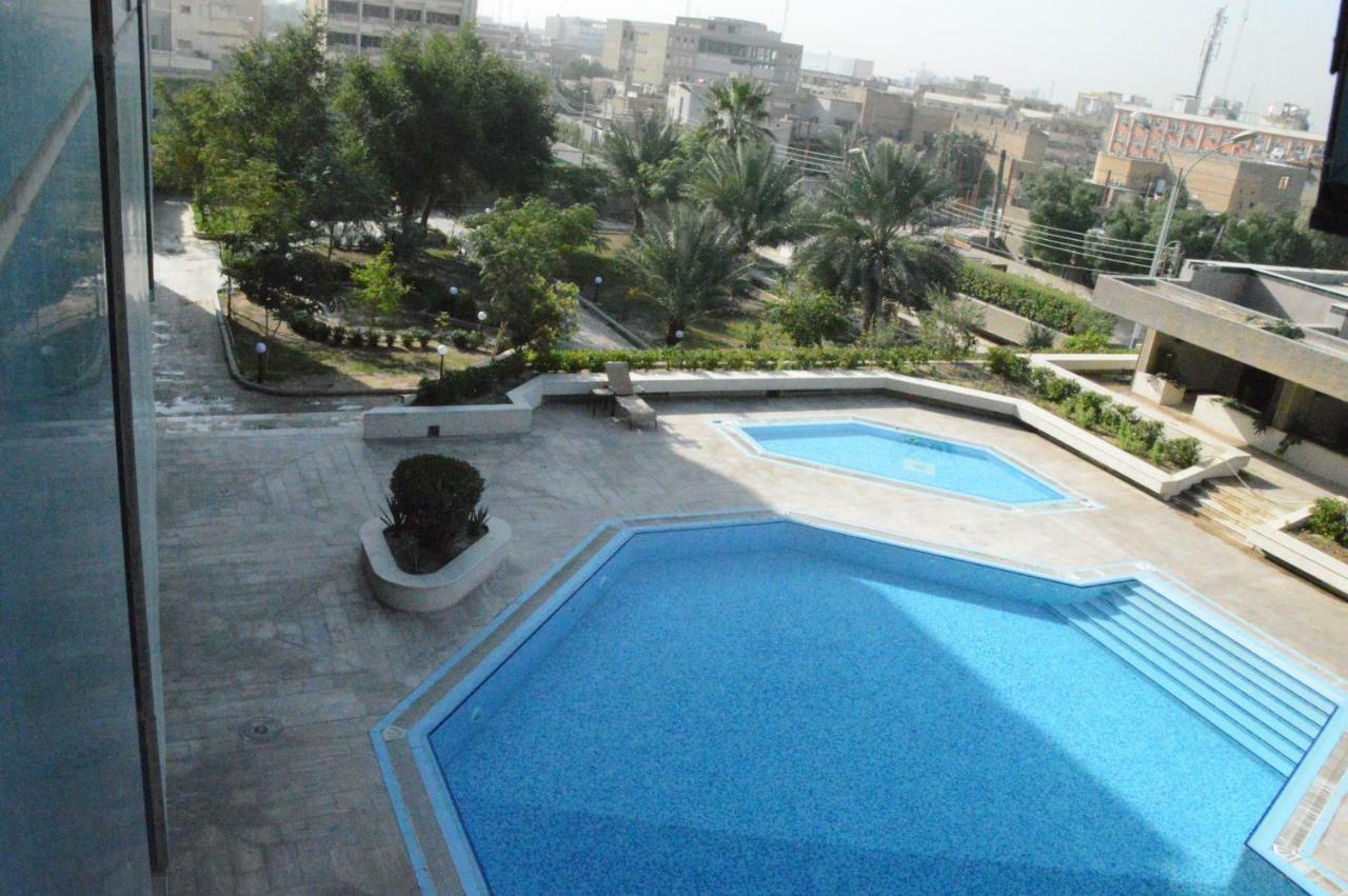 Basra International Hotel Esterno foto
